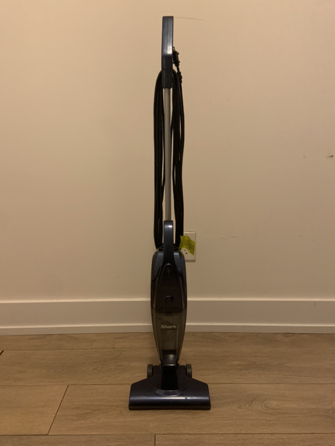 Shark Vacuum cleaner
