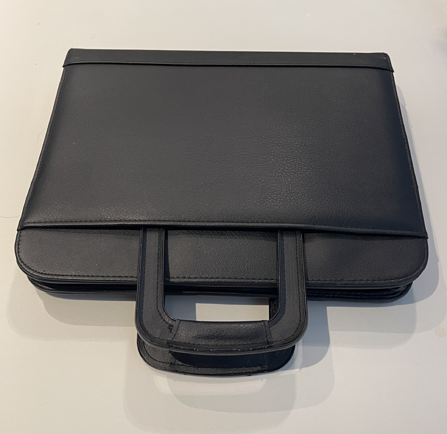 Buxom Leather file / laptop case image indicator(8)