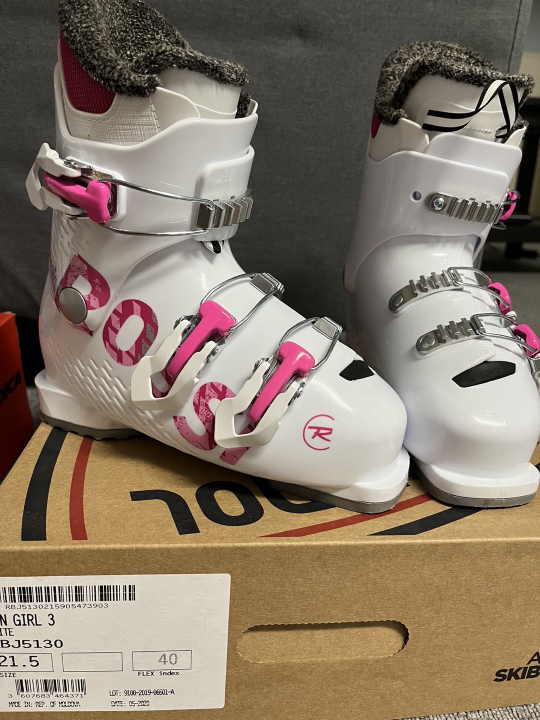 Rossignol girl’s ski boots $80 thumbnail