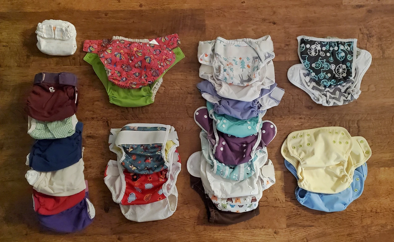 Big Lot of Cloth Diapers - Sizes S to L thumbnail