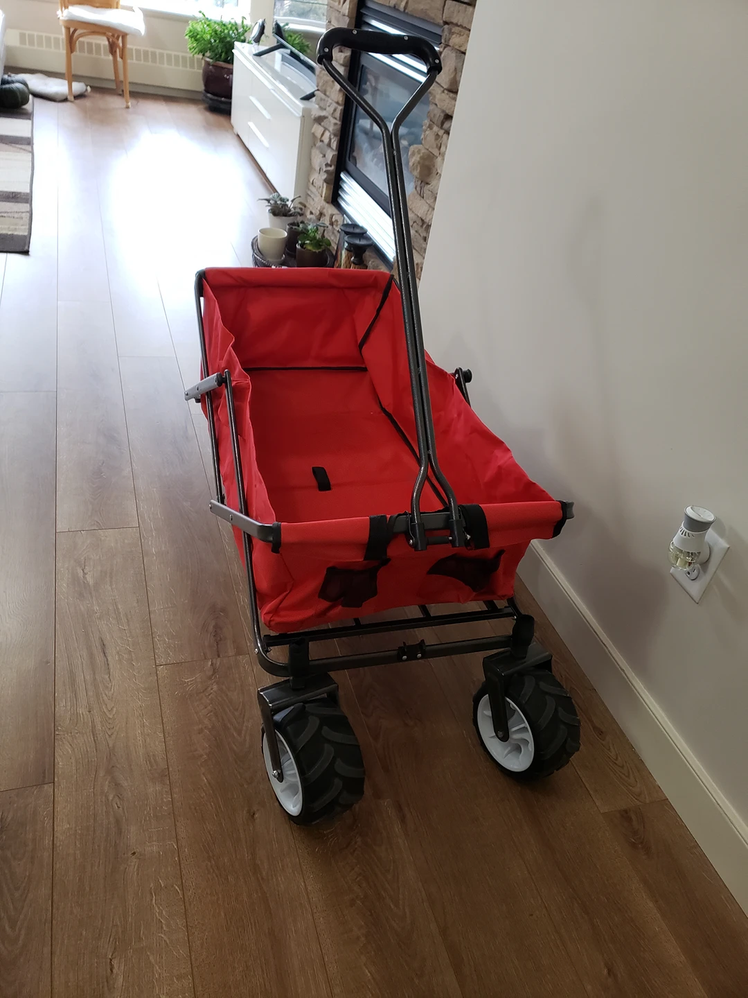 Folding wagon thumbnail