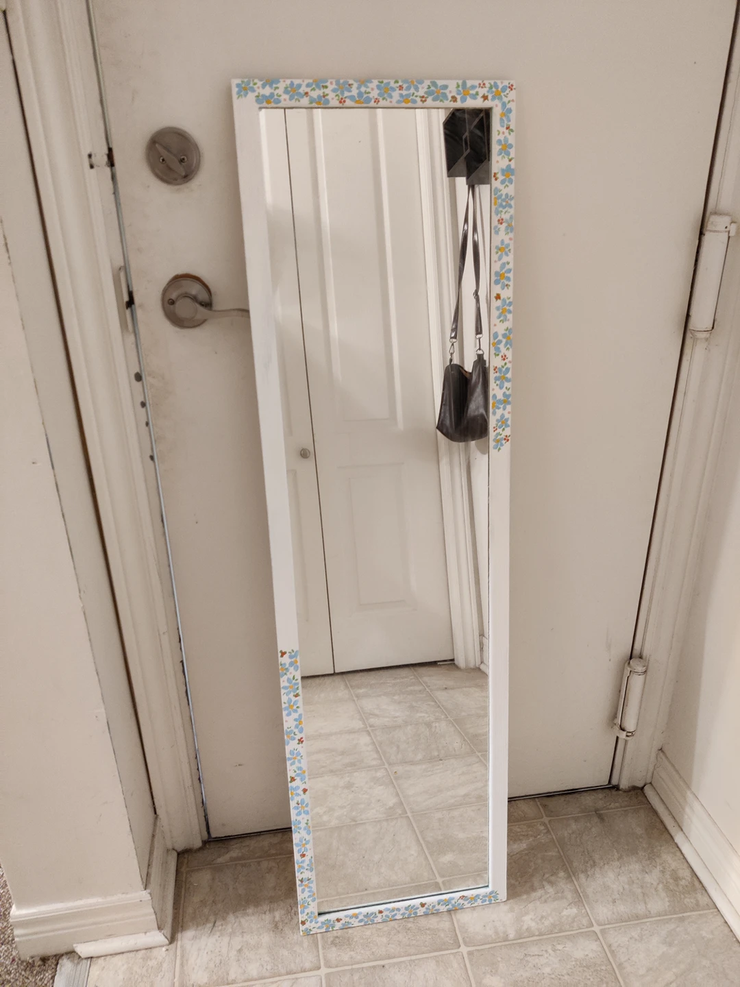 cute floor mirror - photo 2