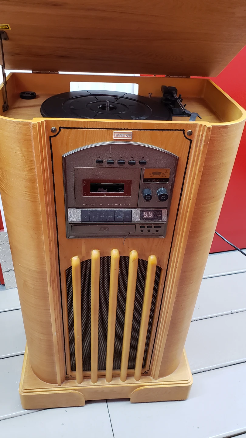 Replica Antique Radio #Willowdale #freecycle