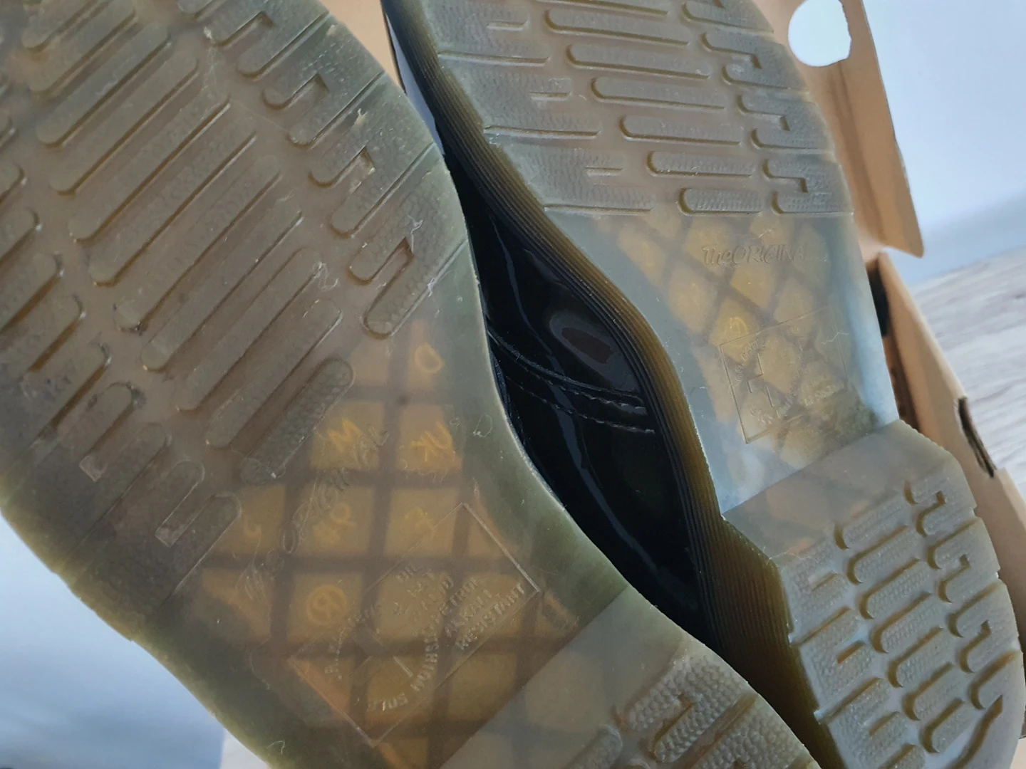 Dr. Martens Boots - Patent Leather Oxford (SIZE US 11) image indicator(5)