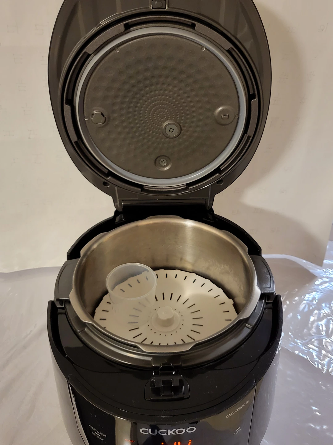 Cuckoo 8-in-1 Multi Pressure Cooker 5-Qt CMC-QSN501S - photo 3
