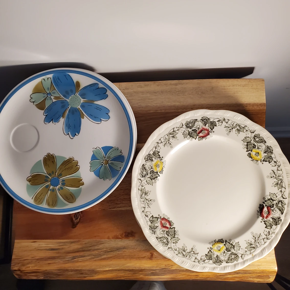 Alfred Meakin Canterbury Brown Dinner Plate - Made in England thumbnail