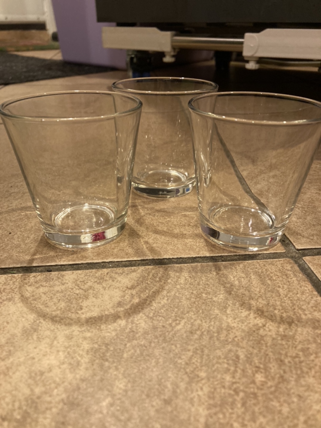 3 small glasses or votive holders 🎁 thumbnail