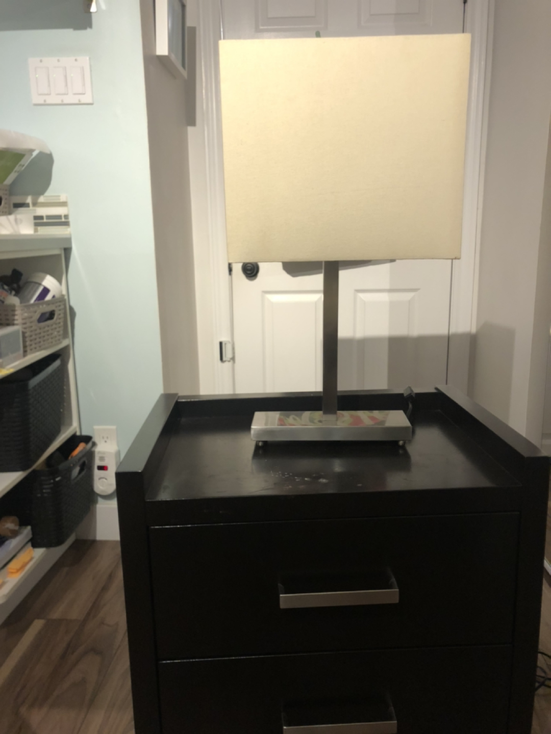 Desk lamp