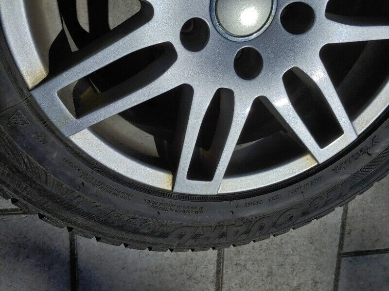 Winter Tire Package 215/65R16 Yokohama IceGUARD iG51V on Alloys - photo 2