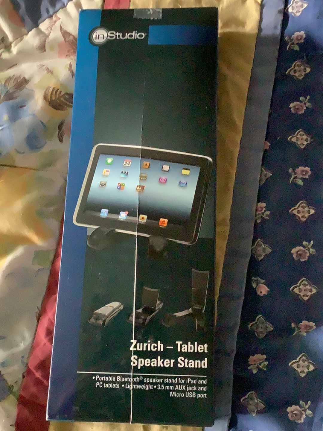 Tablet speaker stand