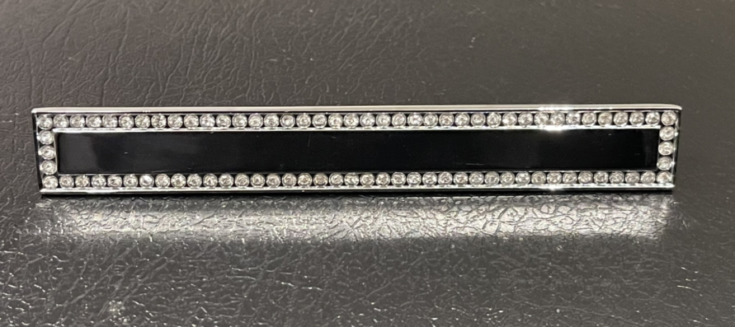 6 Crystal and Chrome Furniture pulls image indicator(3)