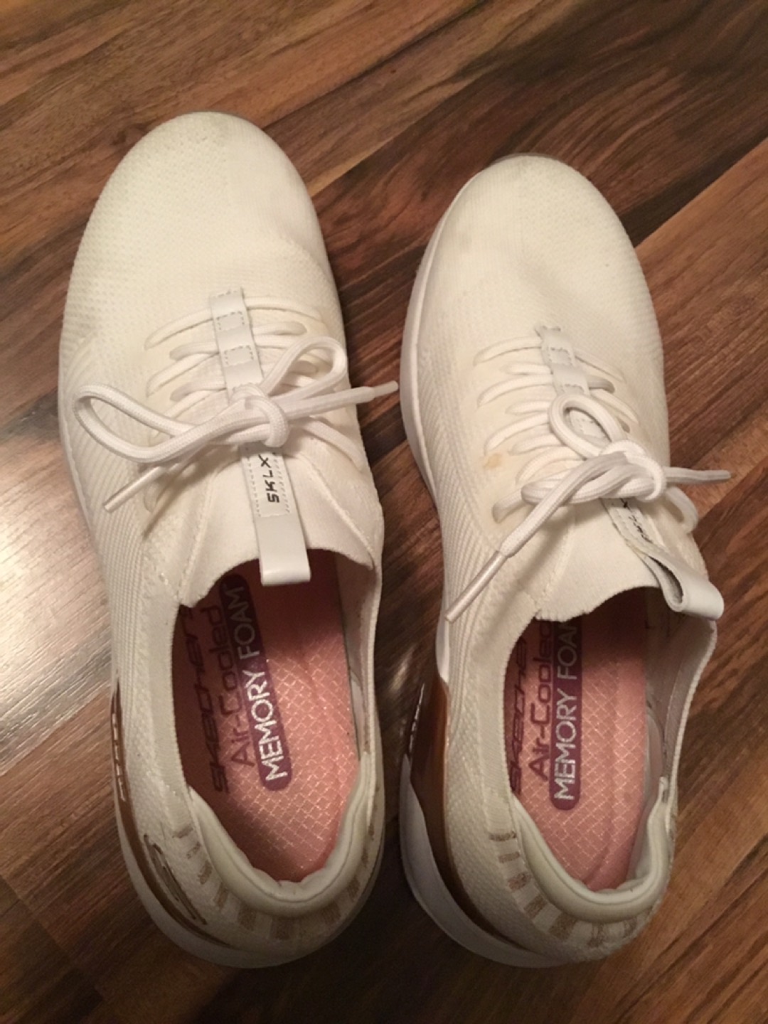 Sketchers SKLX shoes