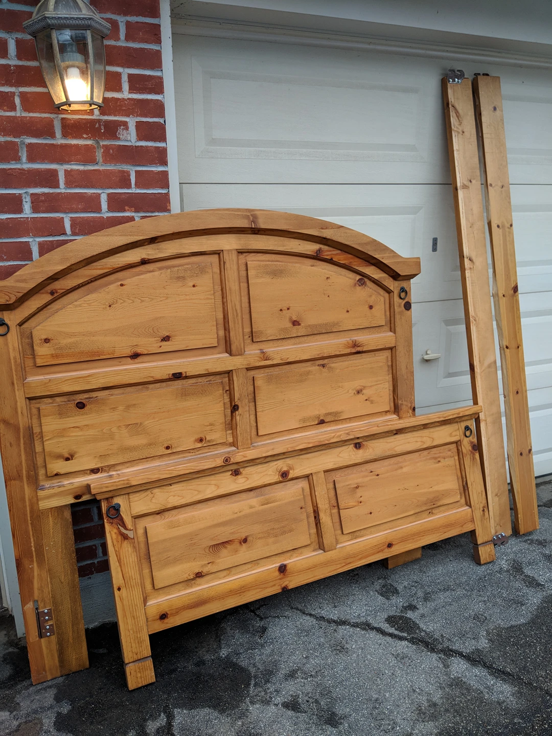Queen size wooden pine bed headboard and footboard 🎁