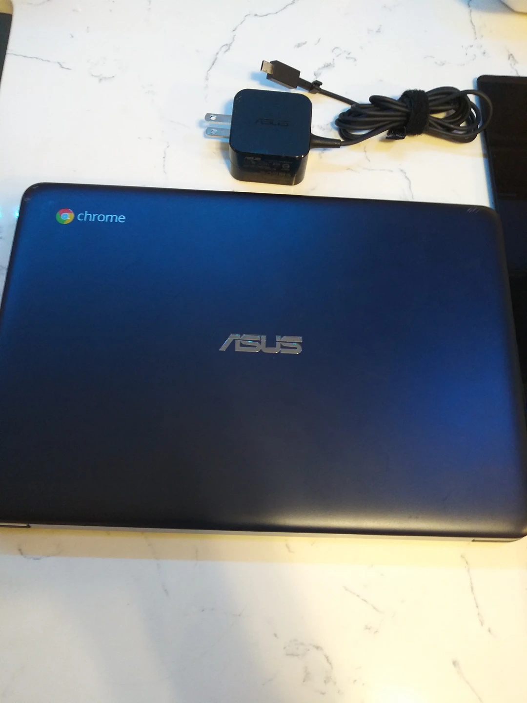 Asus Chromebook thumbnail