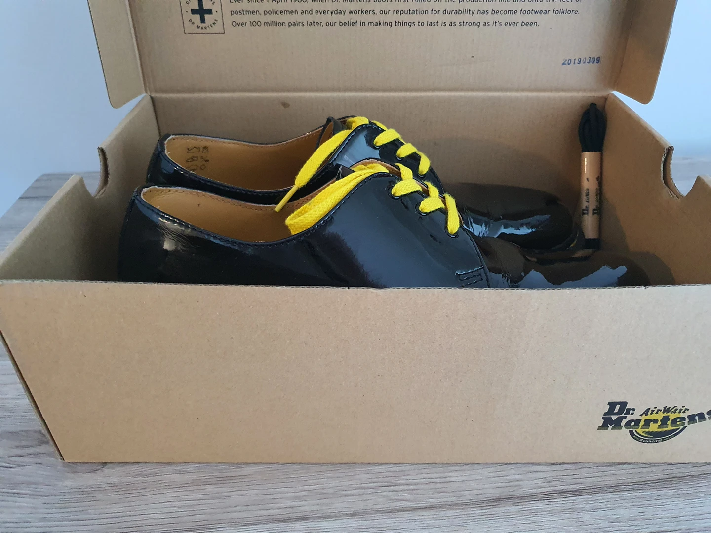 Dr. Martens Boots - Patent Leather Oxford (SIZE US 11) image indicator(7)