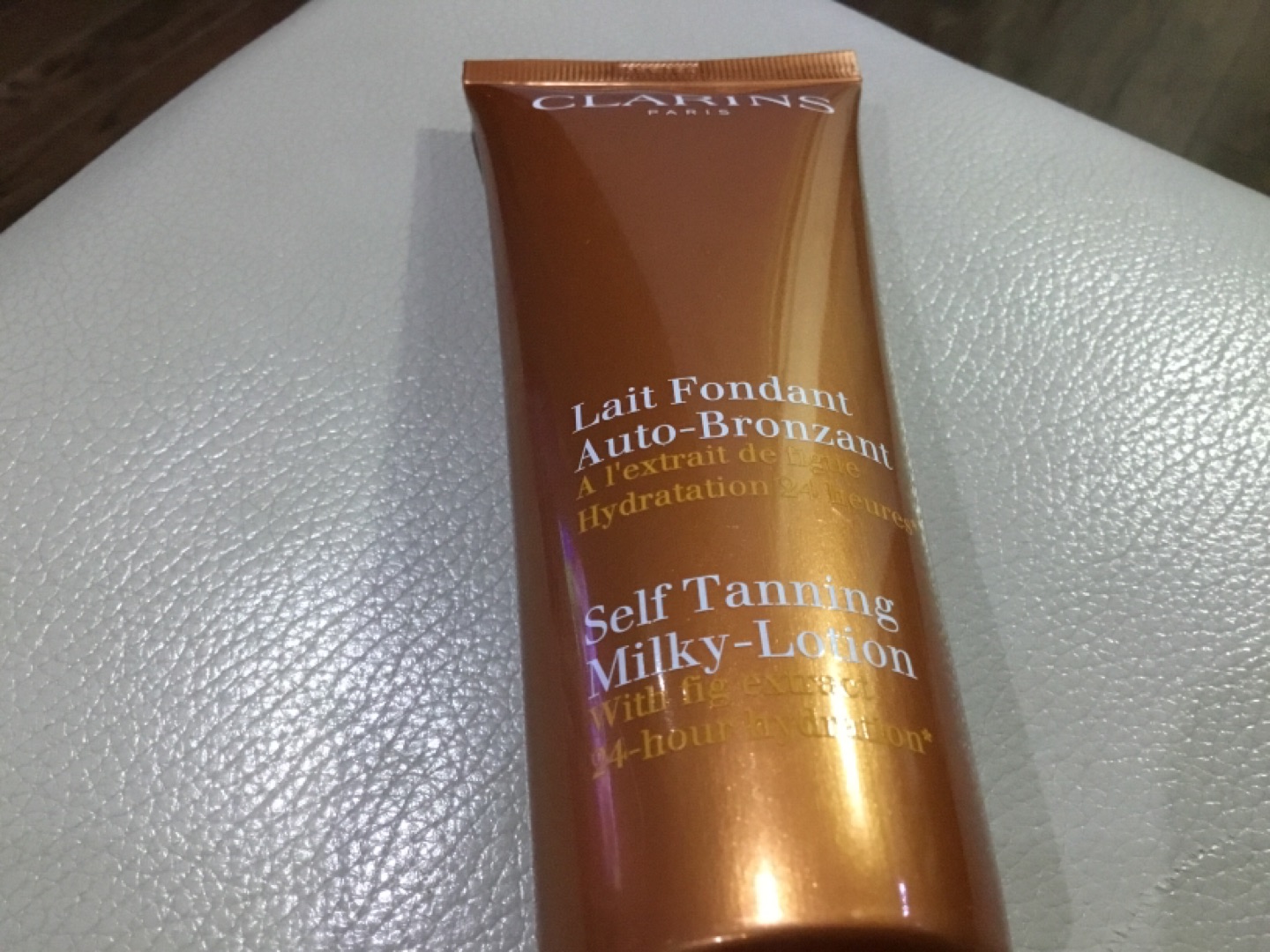 Clarins Self-Tanning Milky Lotion - photo 3