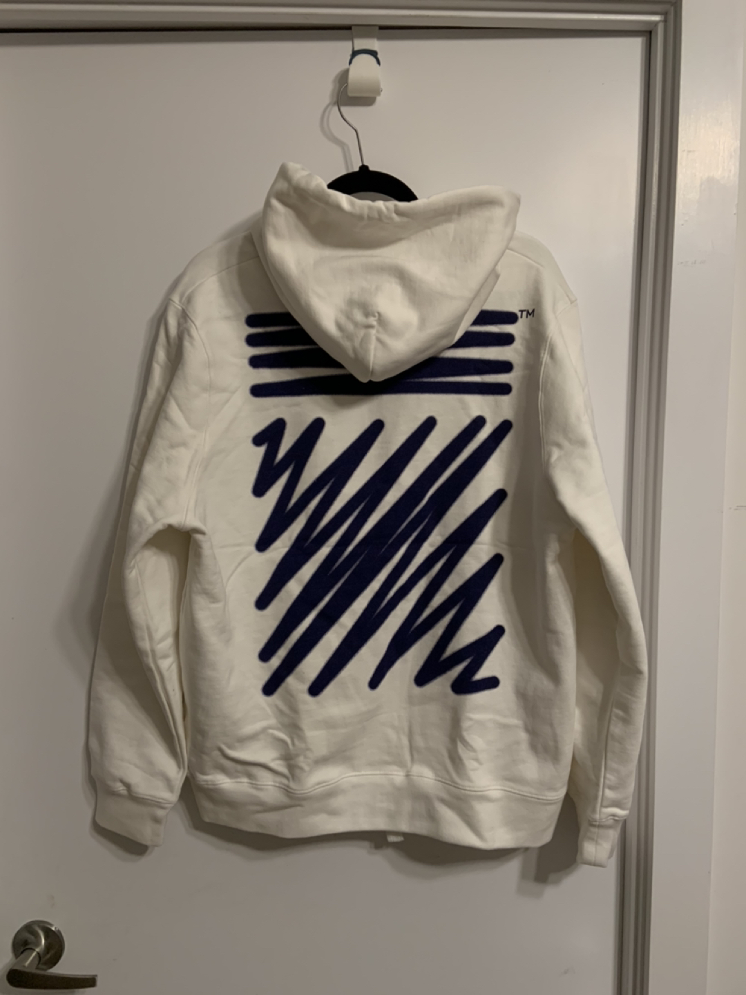 Main label off-white TM White hoodie - photo 2