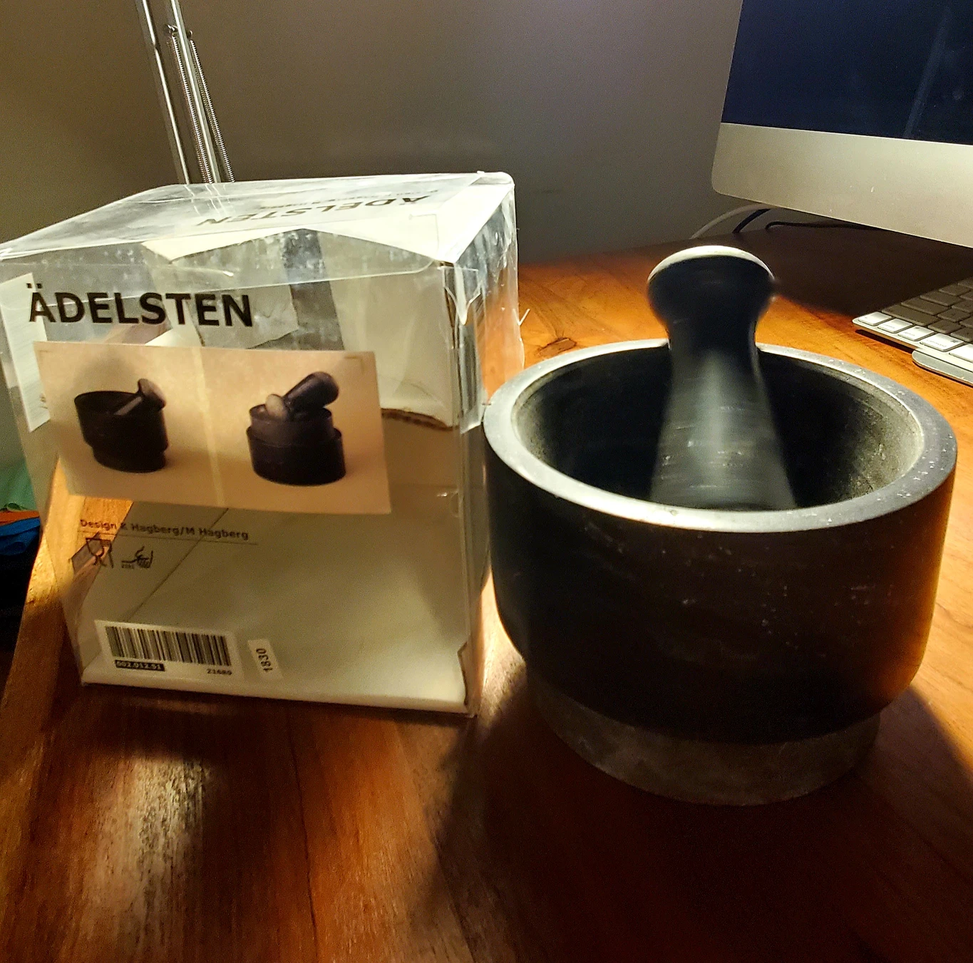 Pestle and mortar, marble black thumbnail
