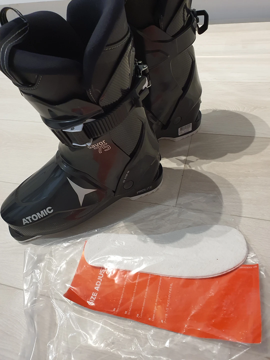 *NEW*Atomic Savor 75W Women's Ski Boots image indicator(2)