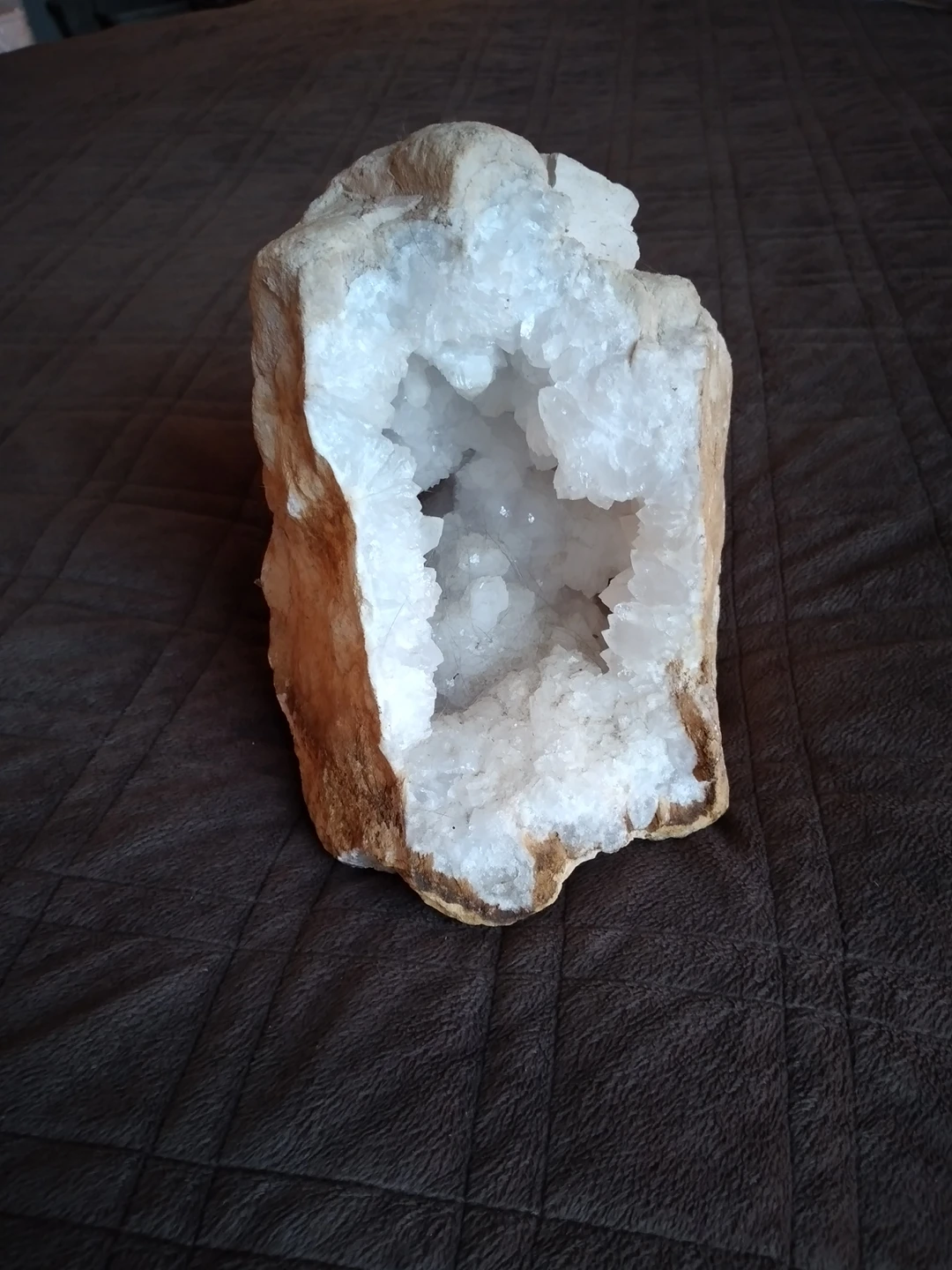 Gorgeous Large Crystal Raw thumbnail