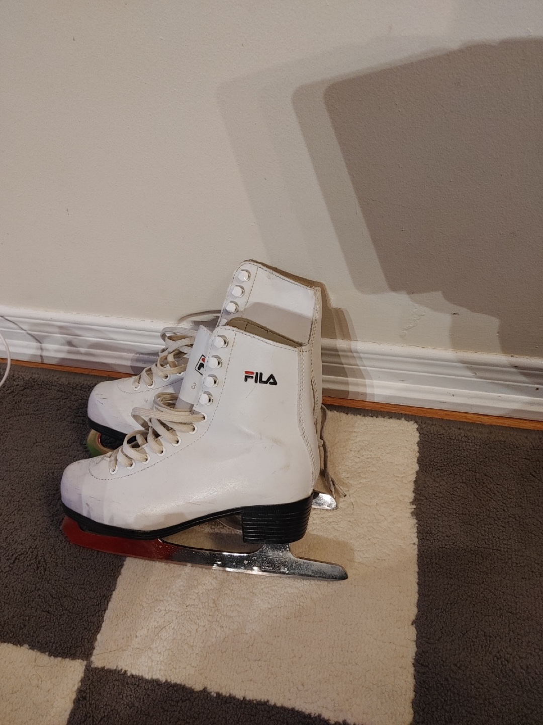 Ice skate