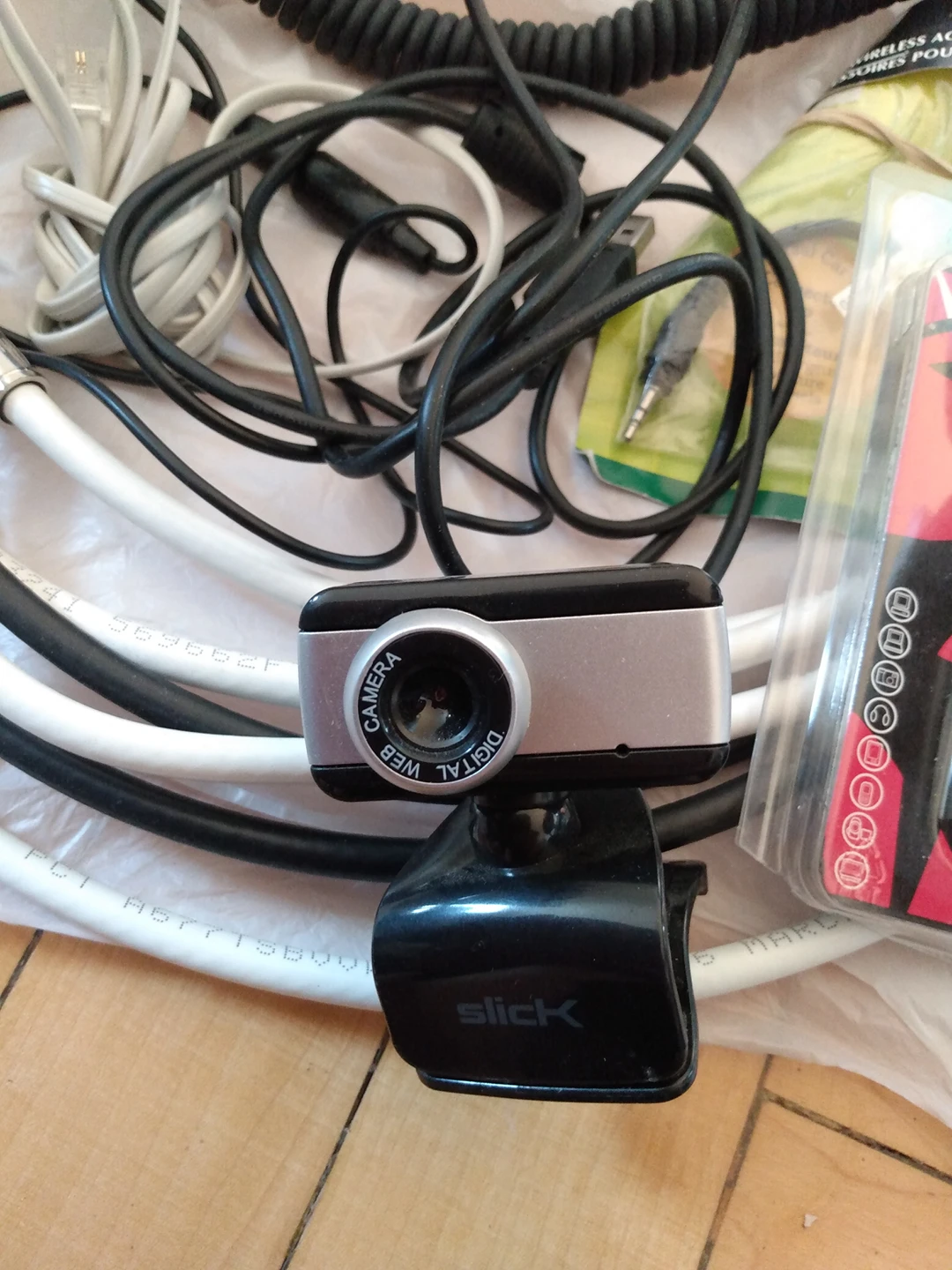 Cable & Electronic Accessory Bundle - photo 4
