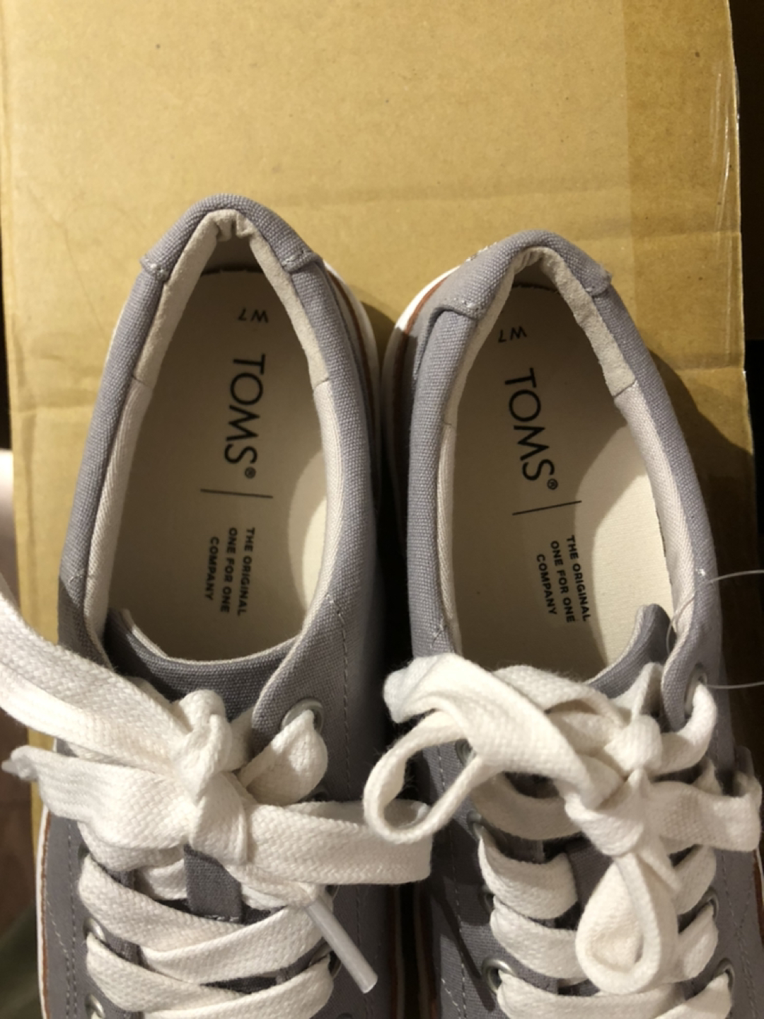 TOMS canvas shoes - photo 4