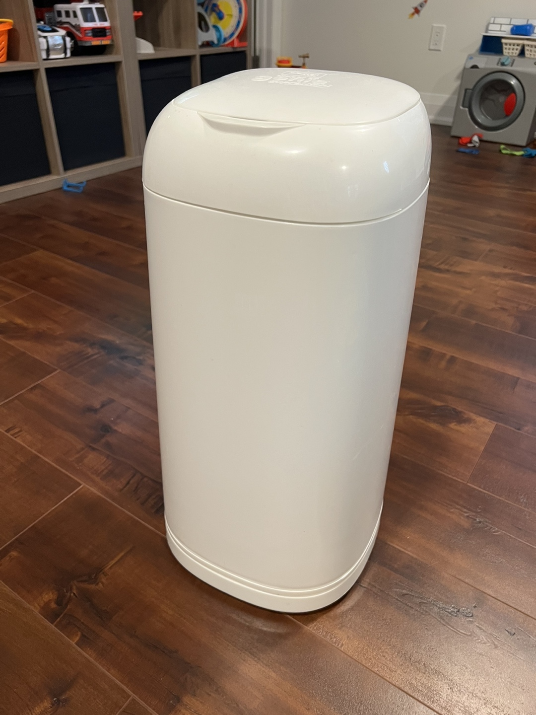 🎁#freecycle Expressions Diaper Genie - NO SMELL, BARELY USED🎁 thumbnail
