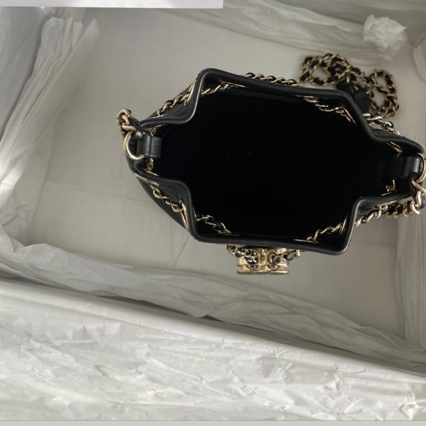 Authentic CHANEL mini bucket bag - photo 5