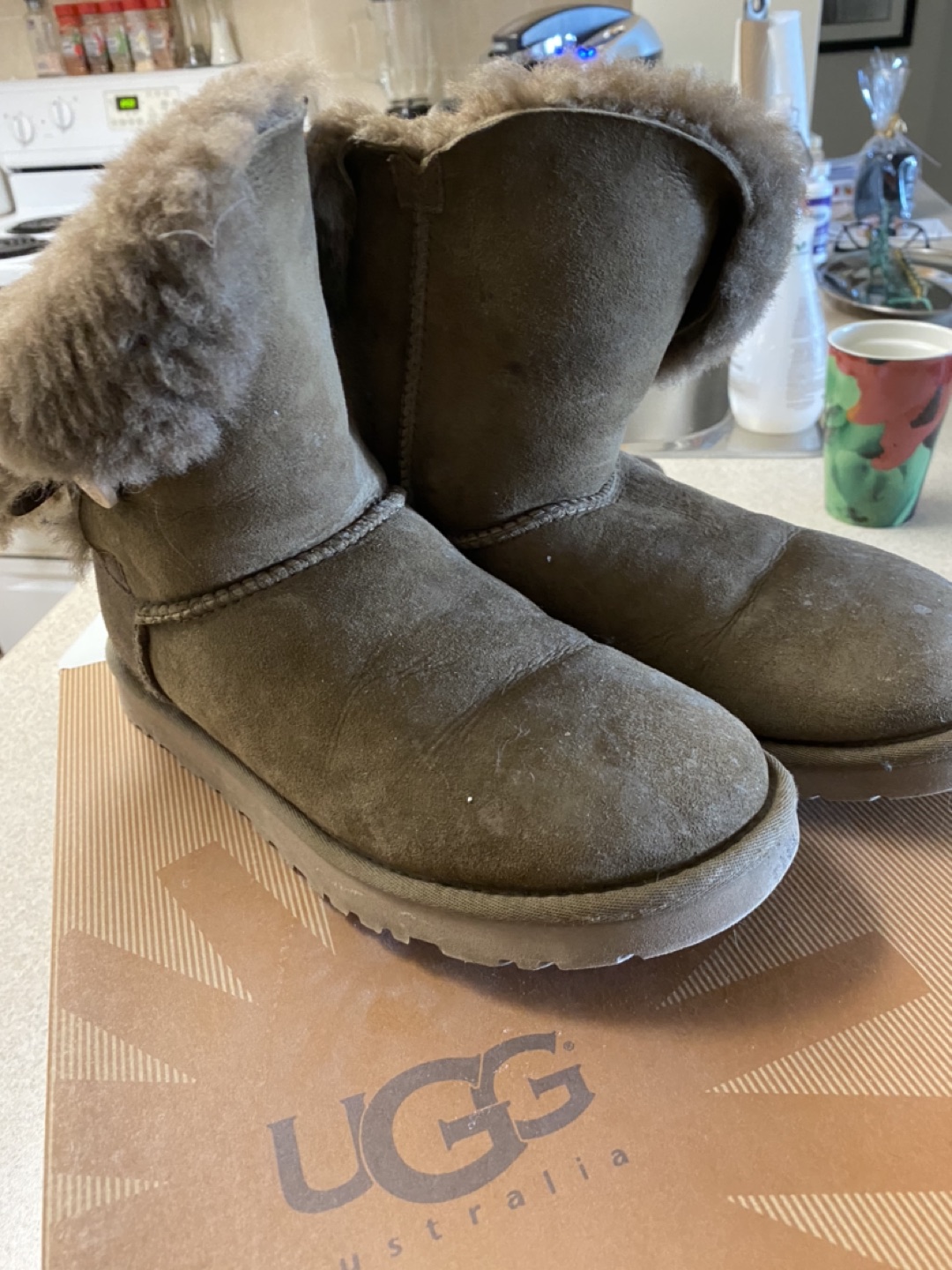 Genuine Uggs thumbnail