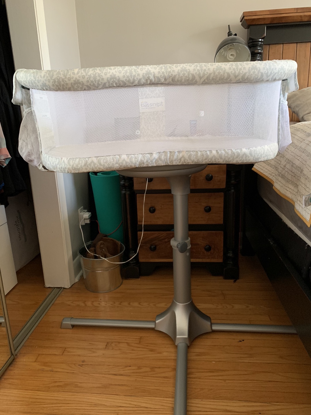Bassinet - halo swivel bassinest thumbnail
