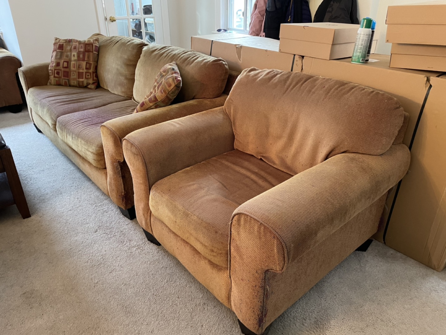 FREE - 4 piece couch set - photo 3