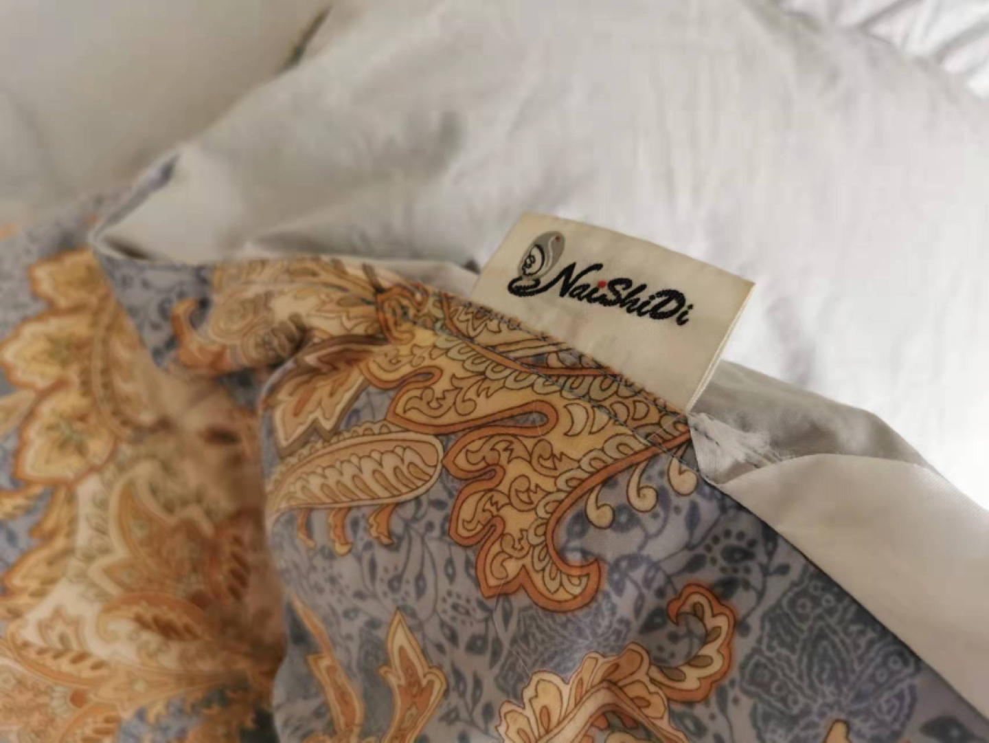 King size Down Duvet - photo 2