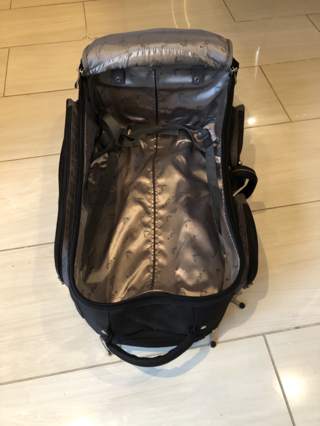 Used once suitcase CalPac image indicator(3)