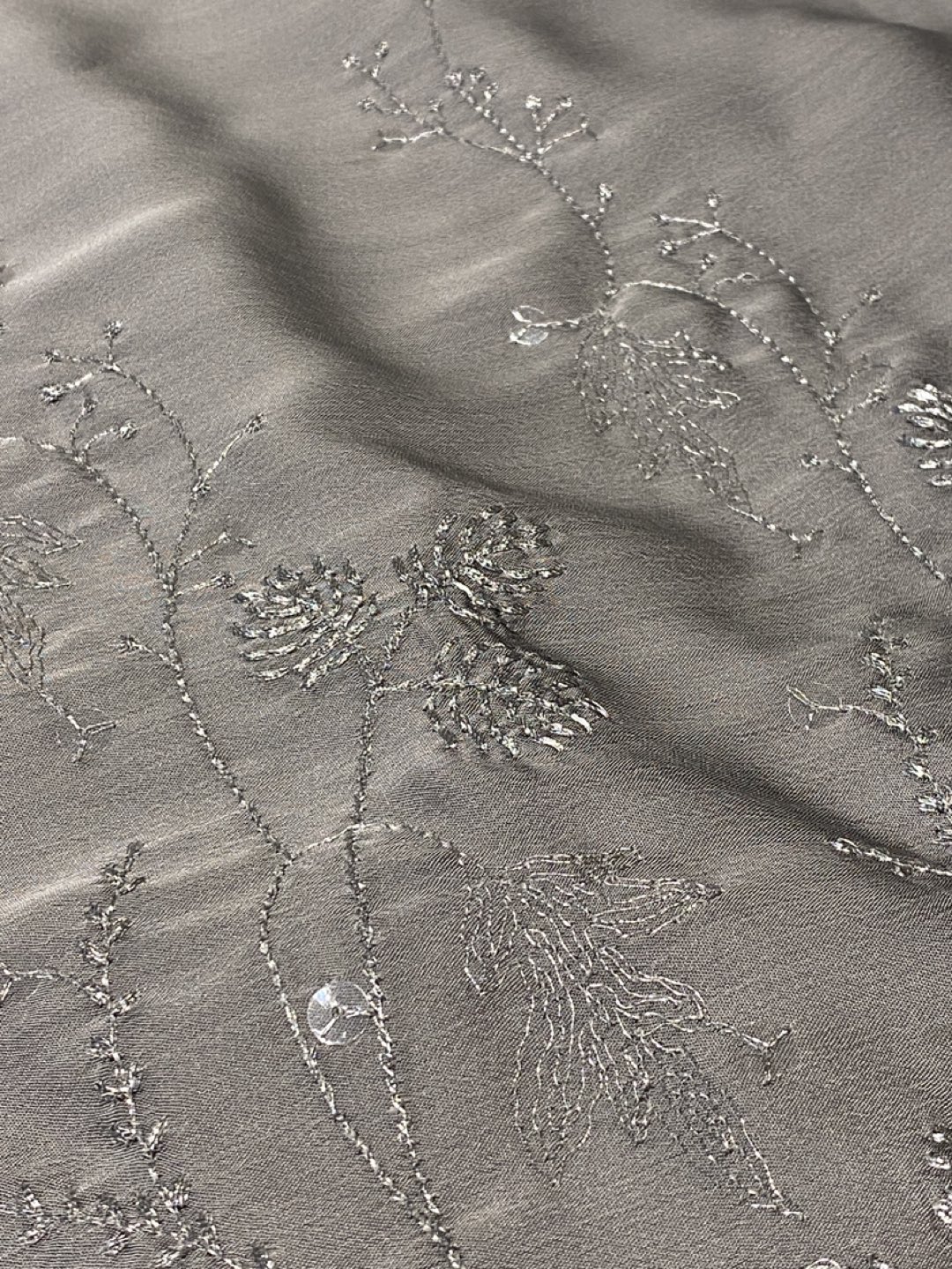 Petite Women Evening Dress with Embroidery image indicator(2)