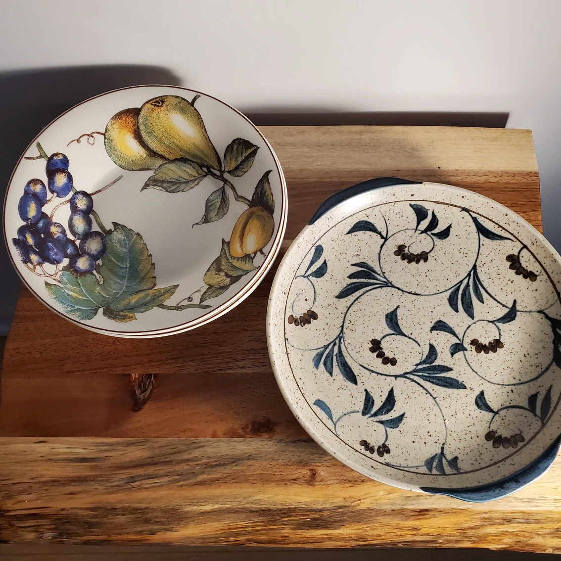 Soup and pasta bowls and plates thumbnail