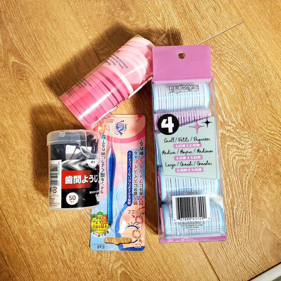 Random beauty accessories thumbnail