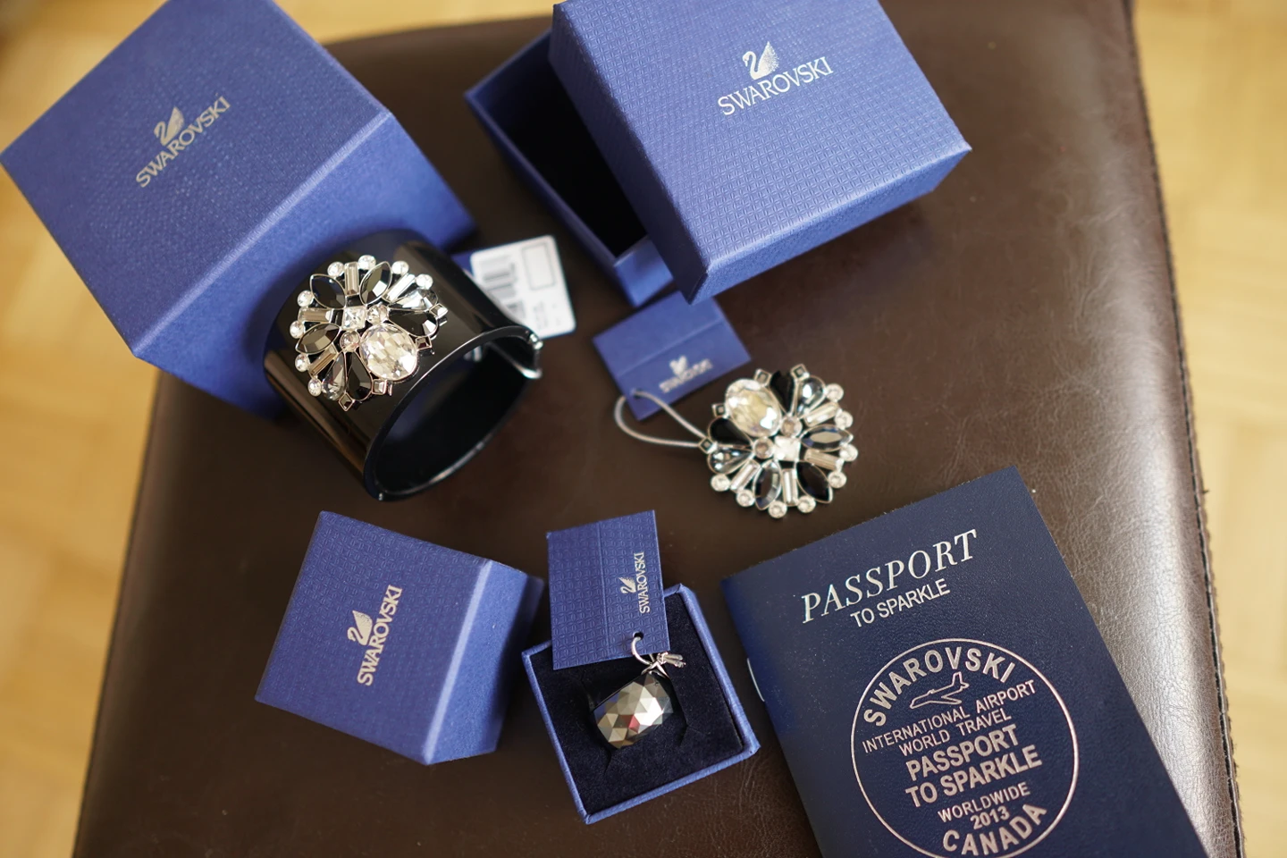 Swarovski Jewelry Set thumbnail