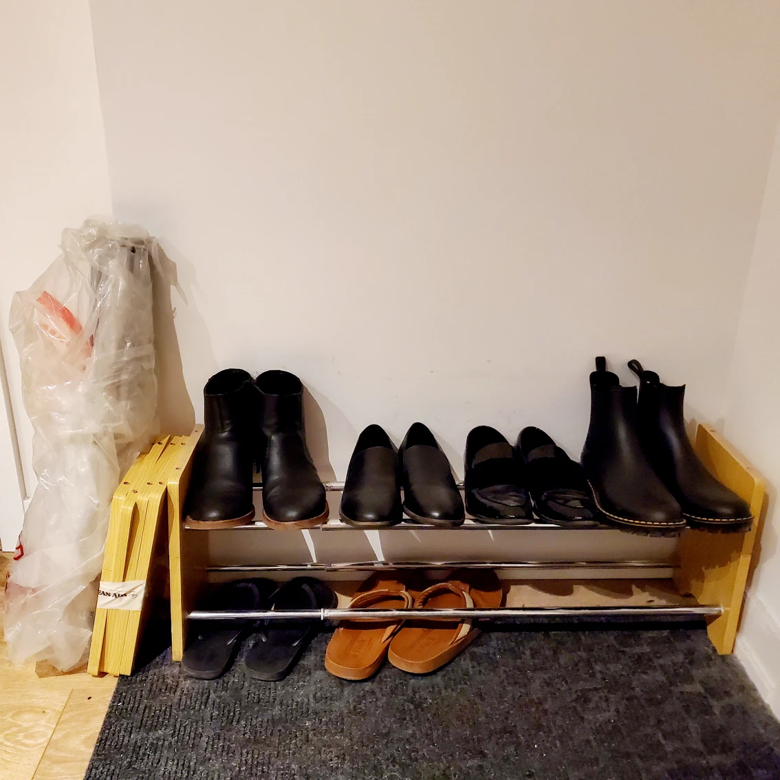 Extendible Shoe racks x 2 thumbnail