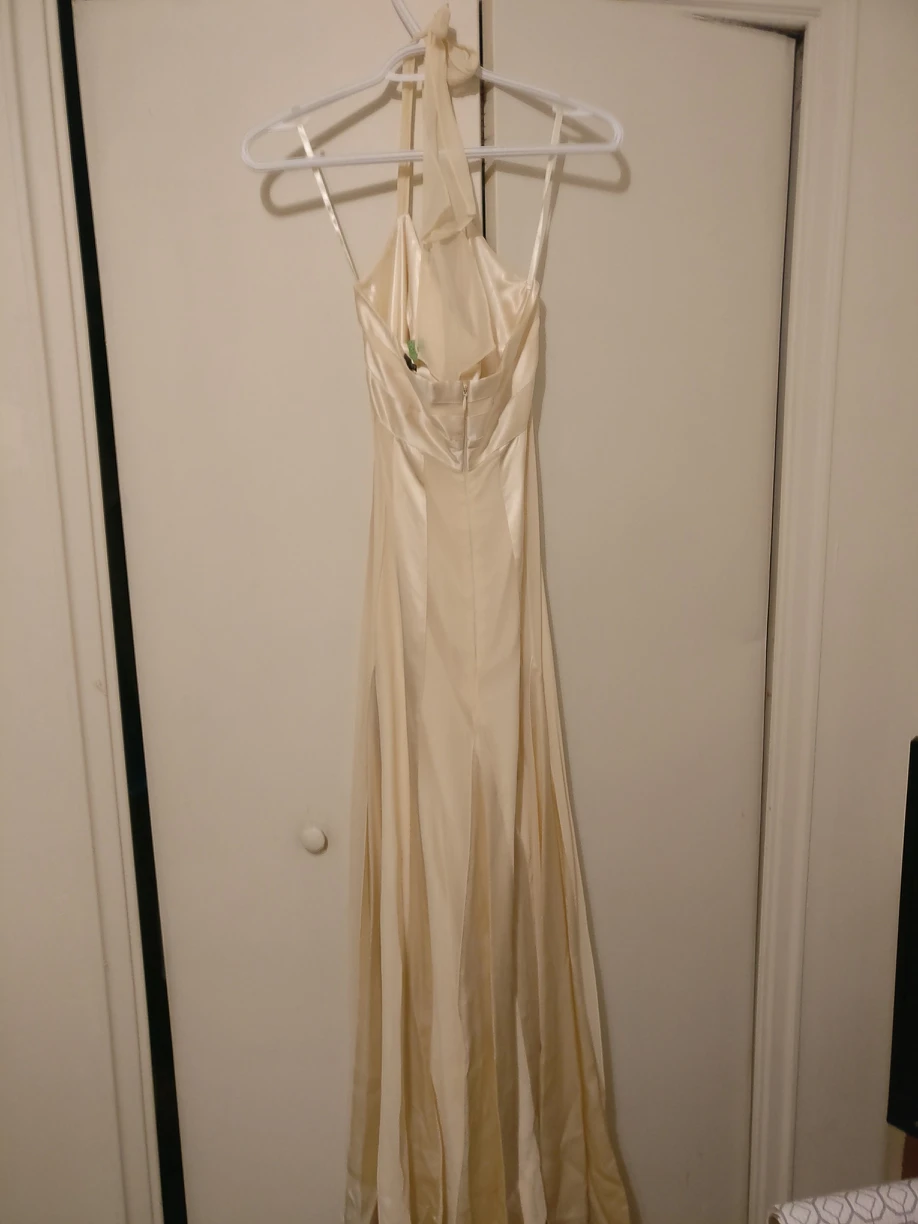 BCBG dress - photo 5