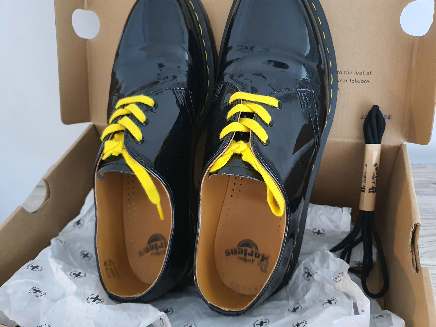 Dr. Martens Boots - Patent Leather Oxford (SIZE US 11) image indicator(2)