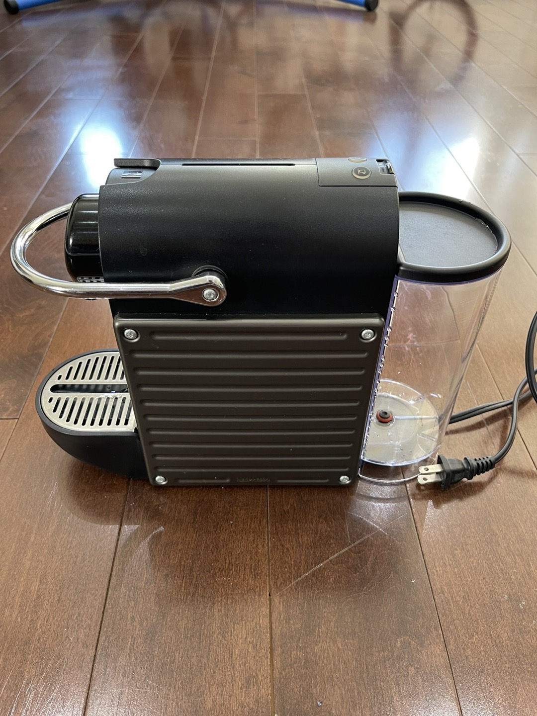 Nespresso Pixie Titan colour