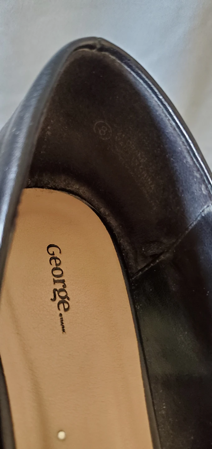 #freecycle woman shoes - photo 3
