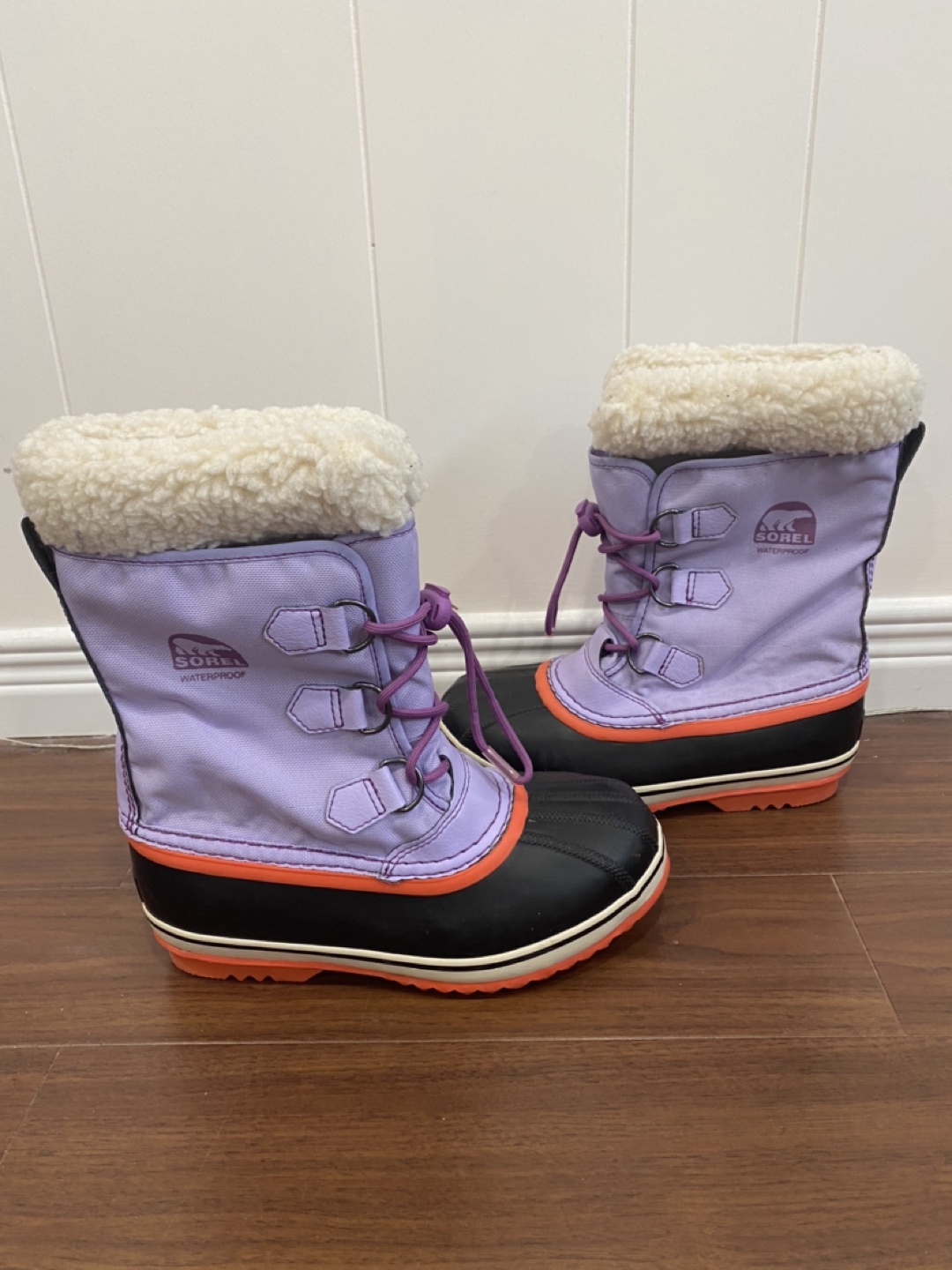Sorel winter boots for girls. New. thumbnail