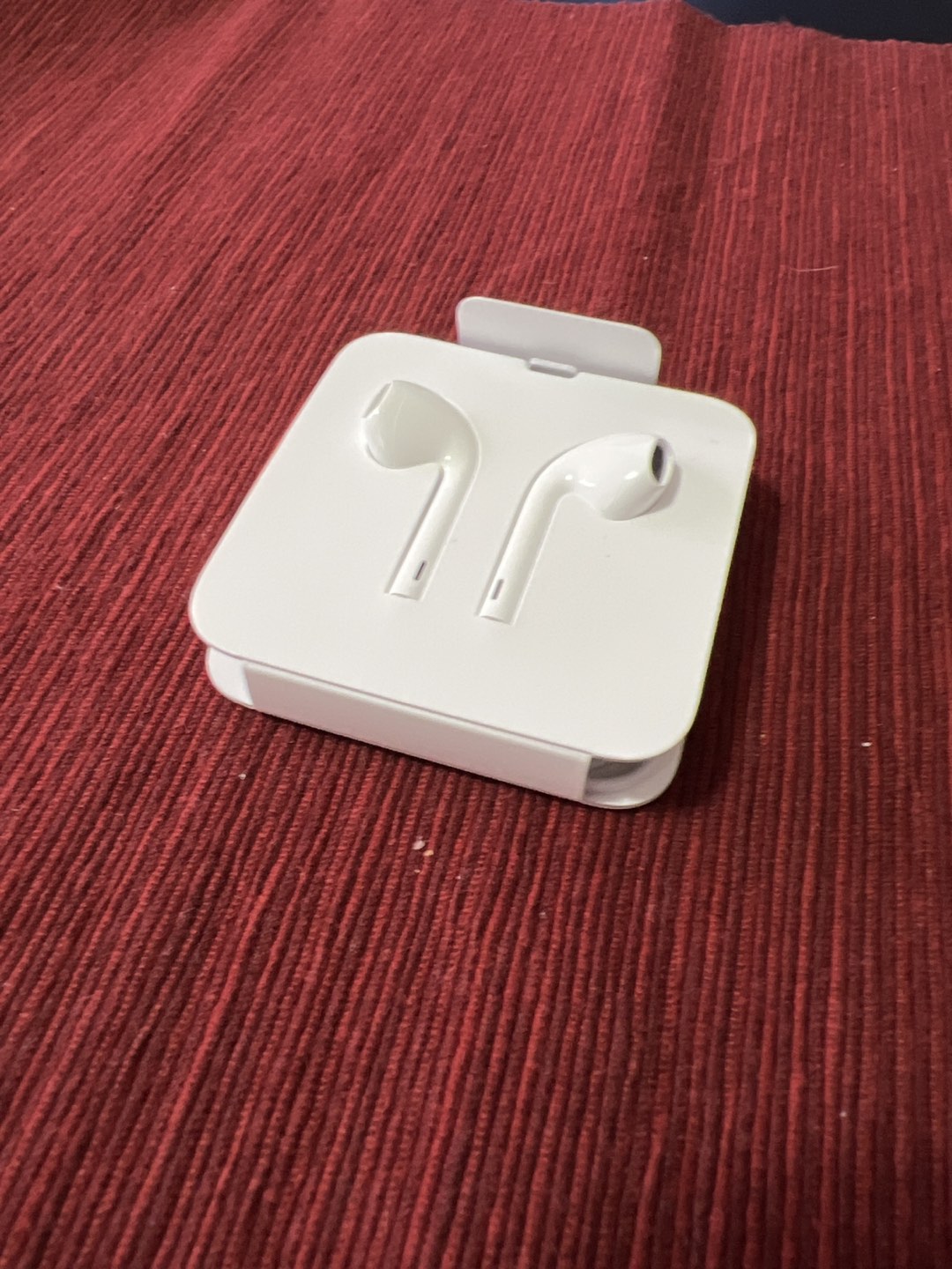 Wired EarPods lightning connector