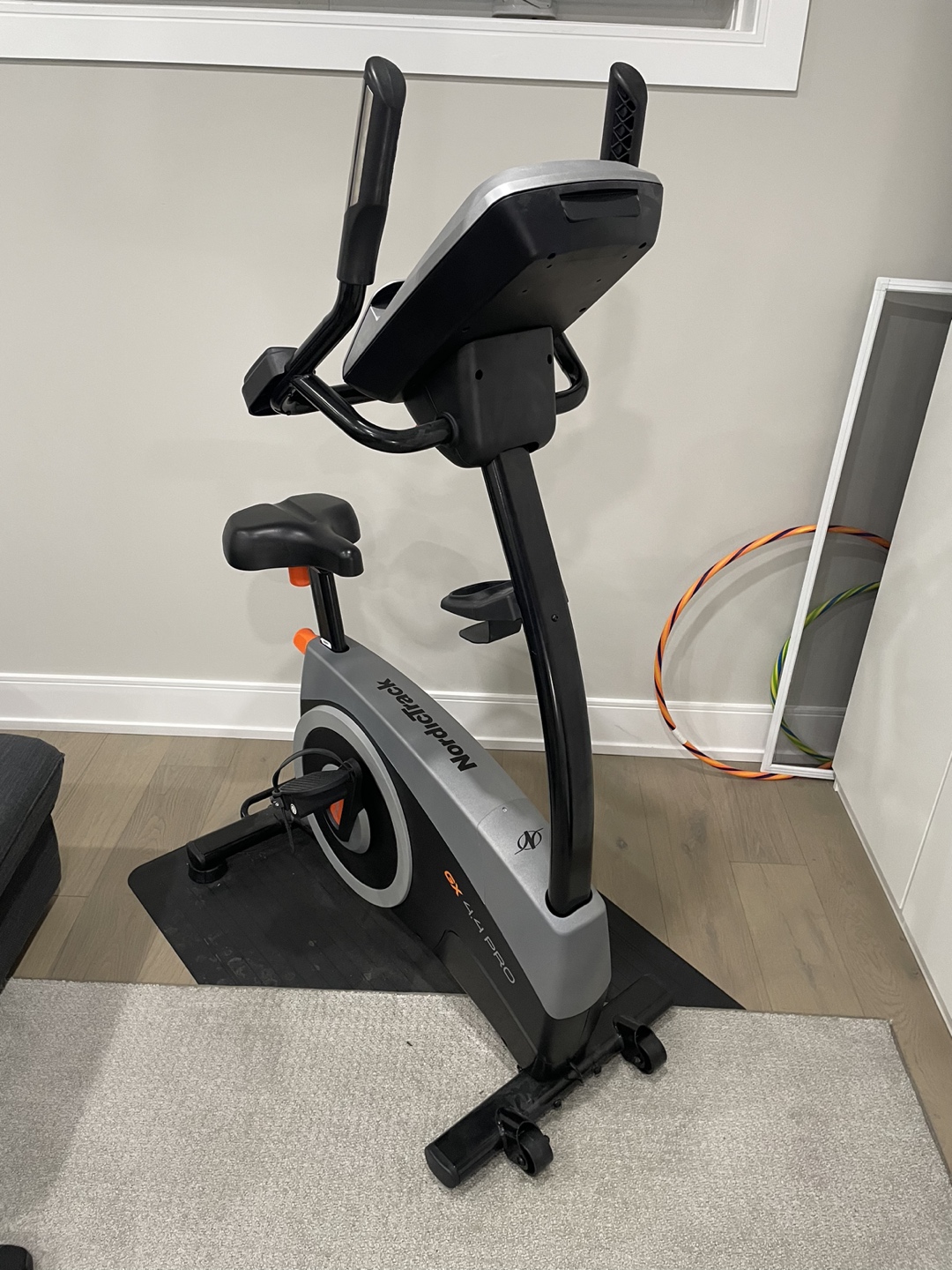 Stationary bike / uprite bike - photo 2