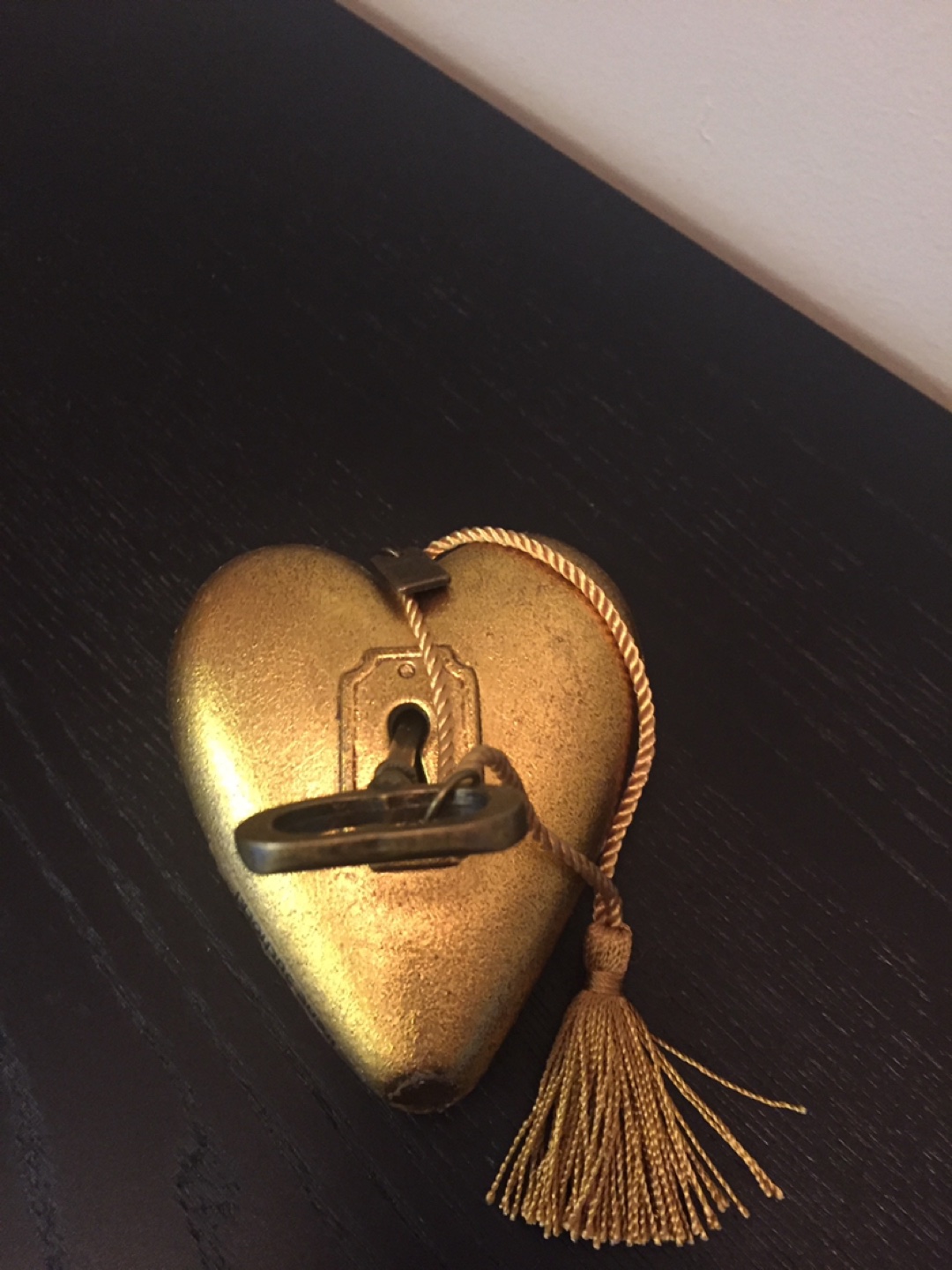 Art Heart Sculpture “LOVE IS IN THE AIR” - photo 5