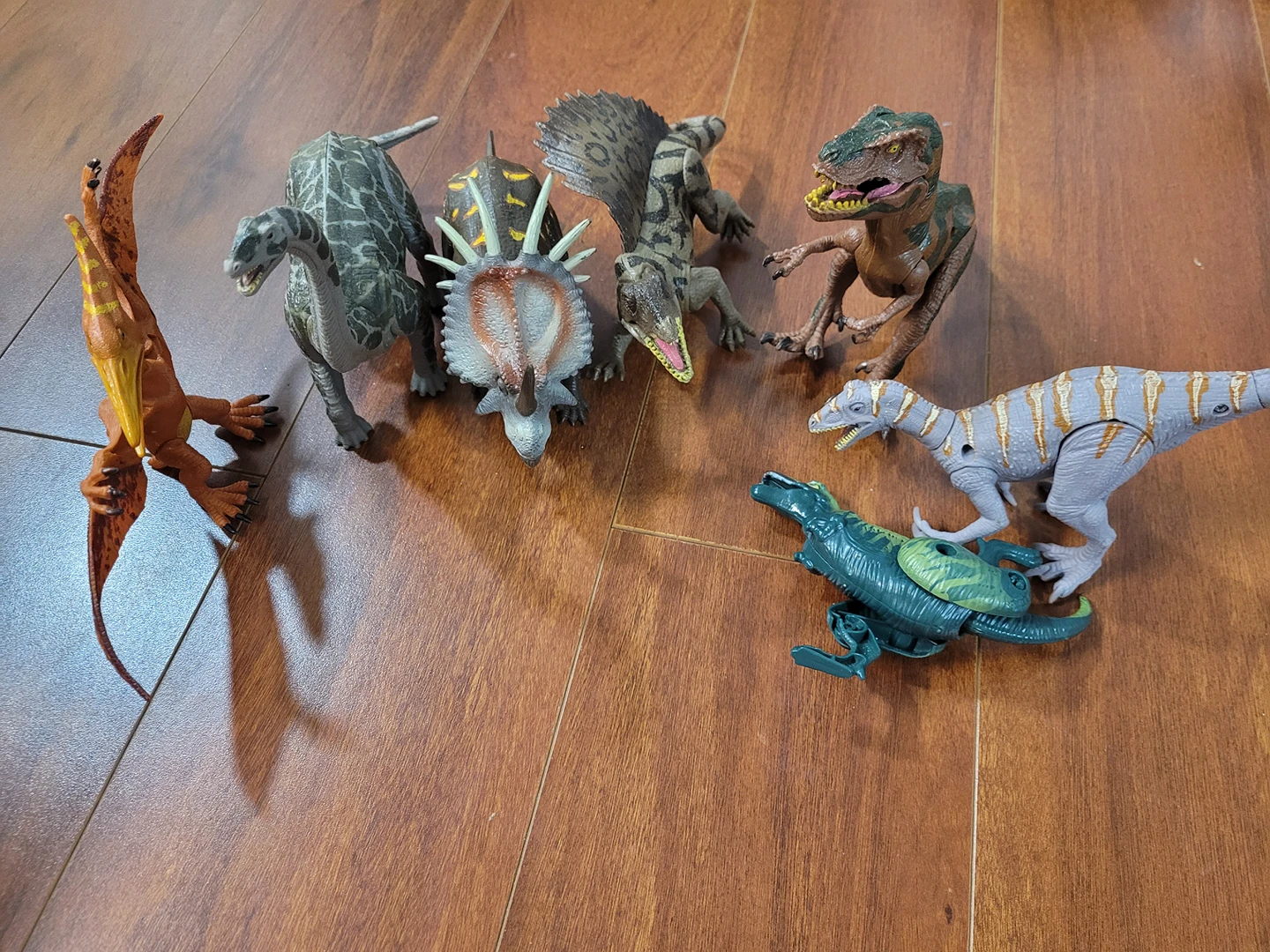 Toy Dinosaurs 6+1