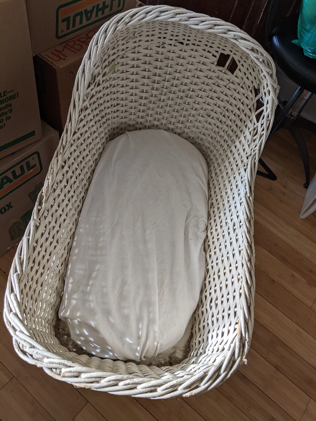 Antique Wicker Bassinet on Wheels - photo 2