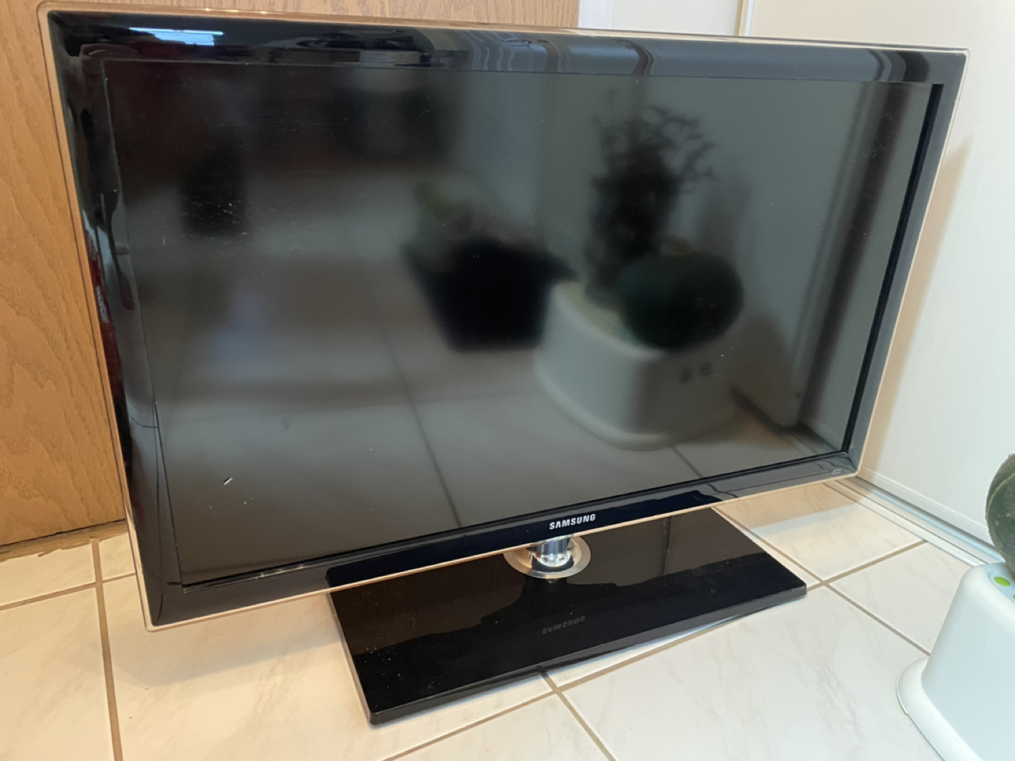 🎁 Samsung 32” lcd television thumbnail